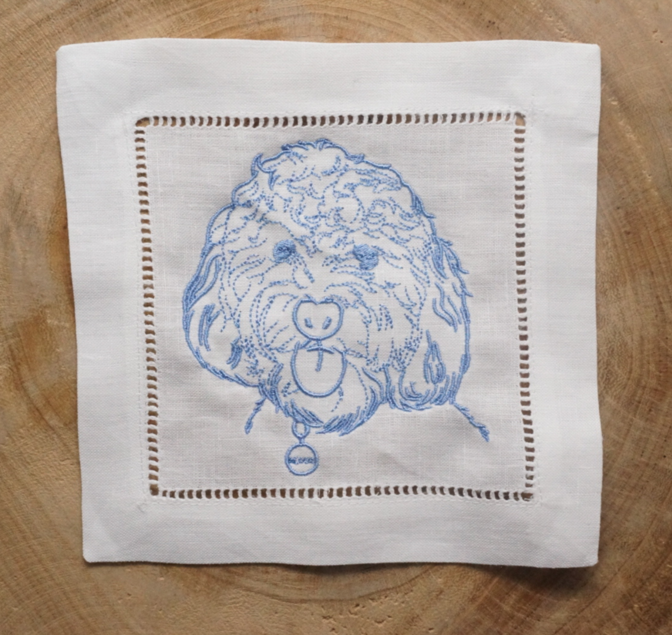embroidered cloth cocktail napkins 