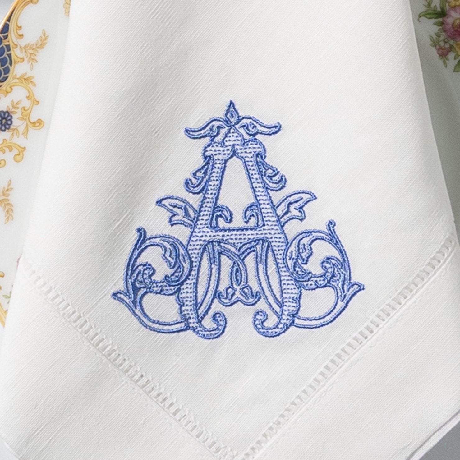 Monogrammed Linen Napkin Set, single 2024 monogram Moroccan tile embroidery, Personalized Monogram Luxury Napkin, Custom Wedding Gift, white