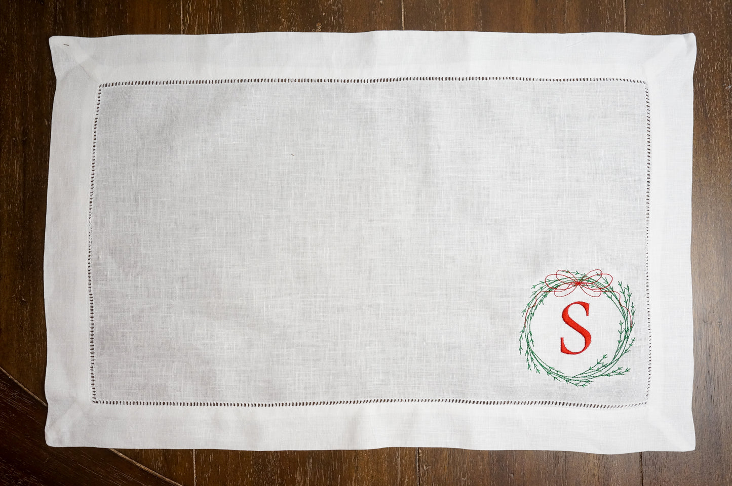 Christmas Embroidered Linen Placemat with Custom Wreath Monogram | Christmas Gift and Holiday Decor
