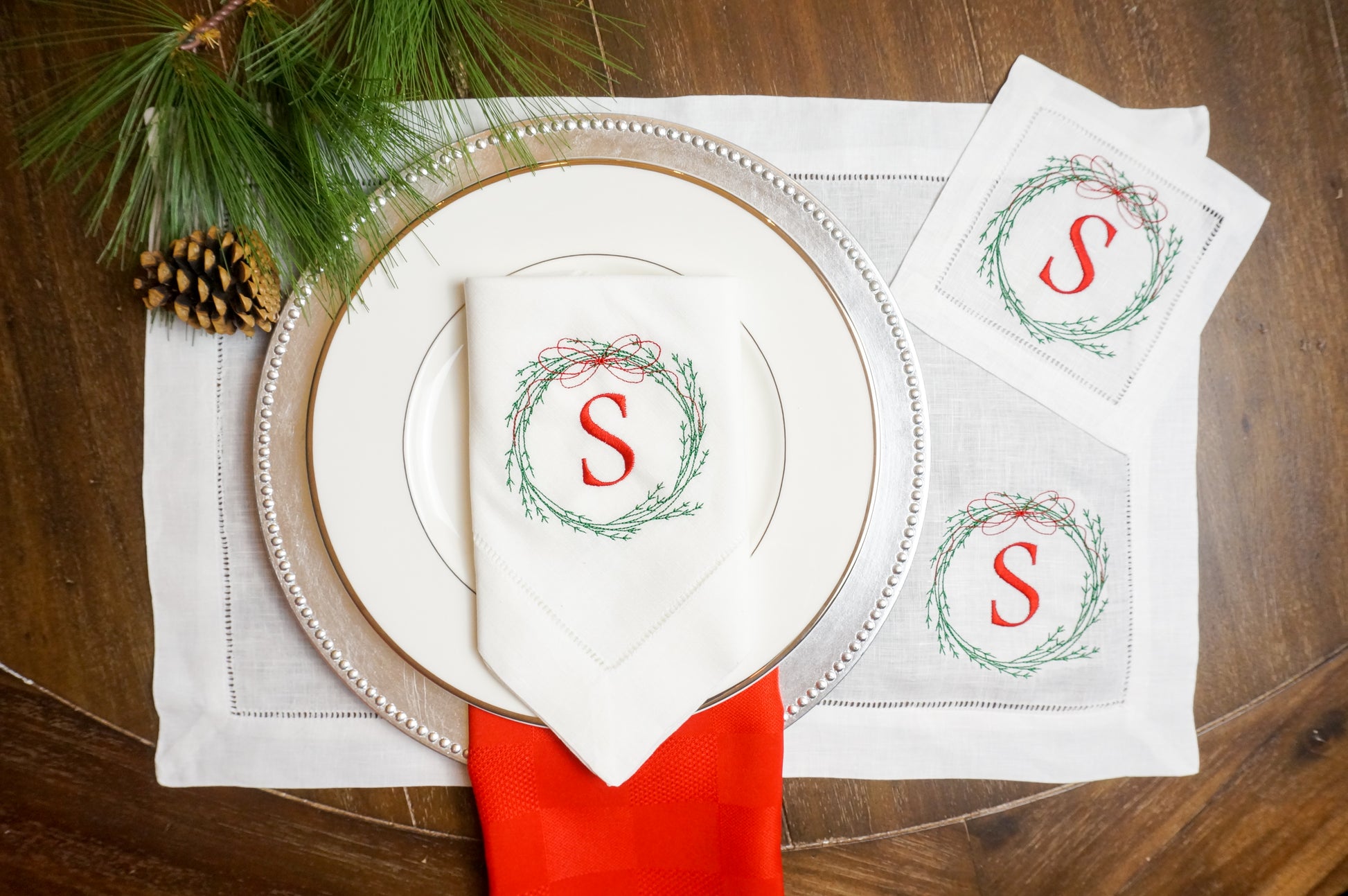 Christmas Embroidered Linen Placemat with Custom Wreath Monogram | Christmas Gift and Holiday Decor